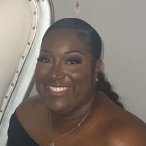 Meet your Posher, Tenisha